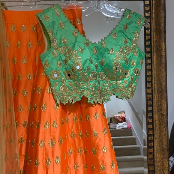 Beautiful festive colour combinations lenghas - Picture 4 of 6